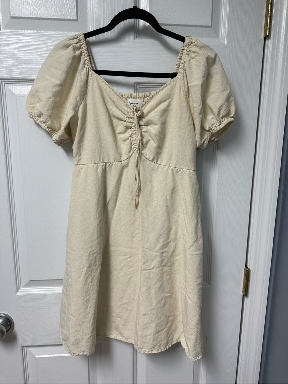Japna Cream Puff-Sleeve Midi Dress with Front Tie
